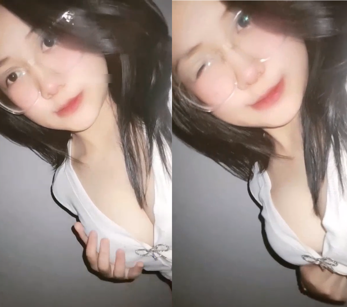 hotgirl-xinh-vach-veu-cho-ban-ngam